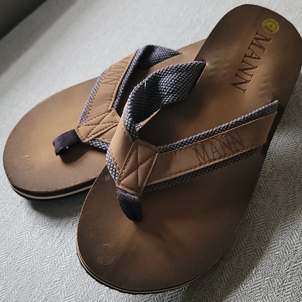 NEW Men's Brown Thong Flip Flops, Various Sizes
